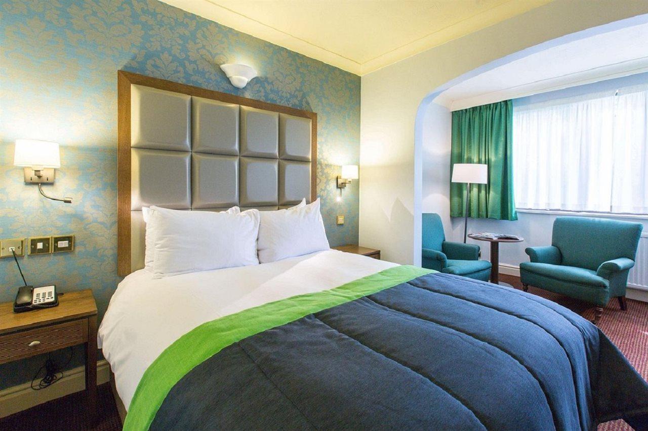 Stratford Manor Hotel Snitterfield エクステリア 写真